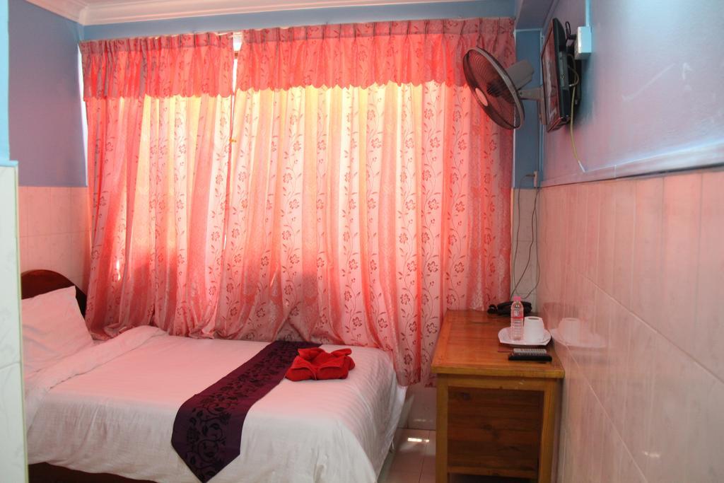 פנום פן Capitol 3 Guesthouse מראה חיצוני תמונה