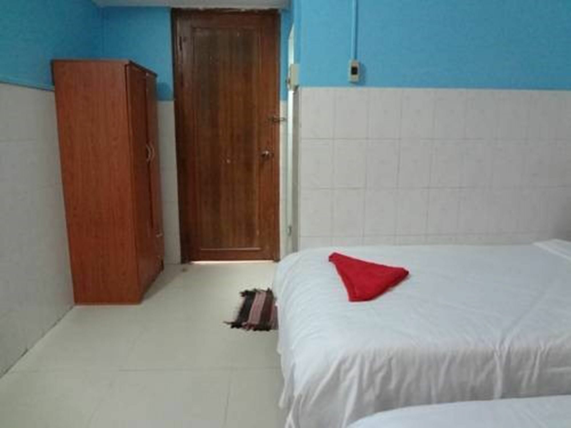 פנום פן Capitol 3 Guesthouse מראה חיצוני תמונה