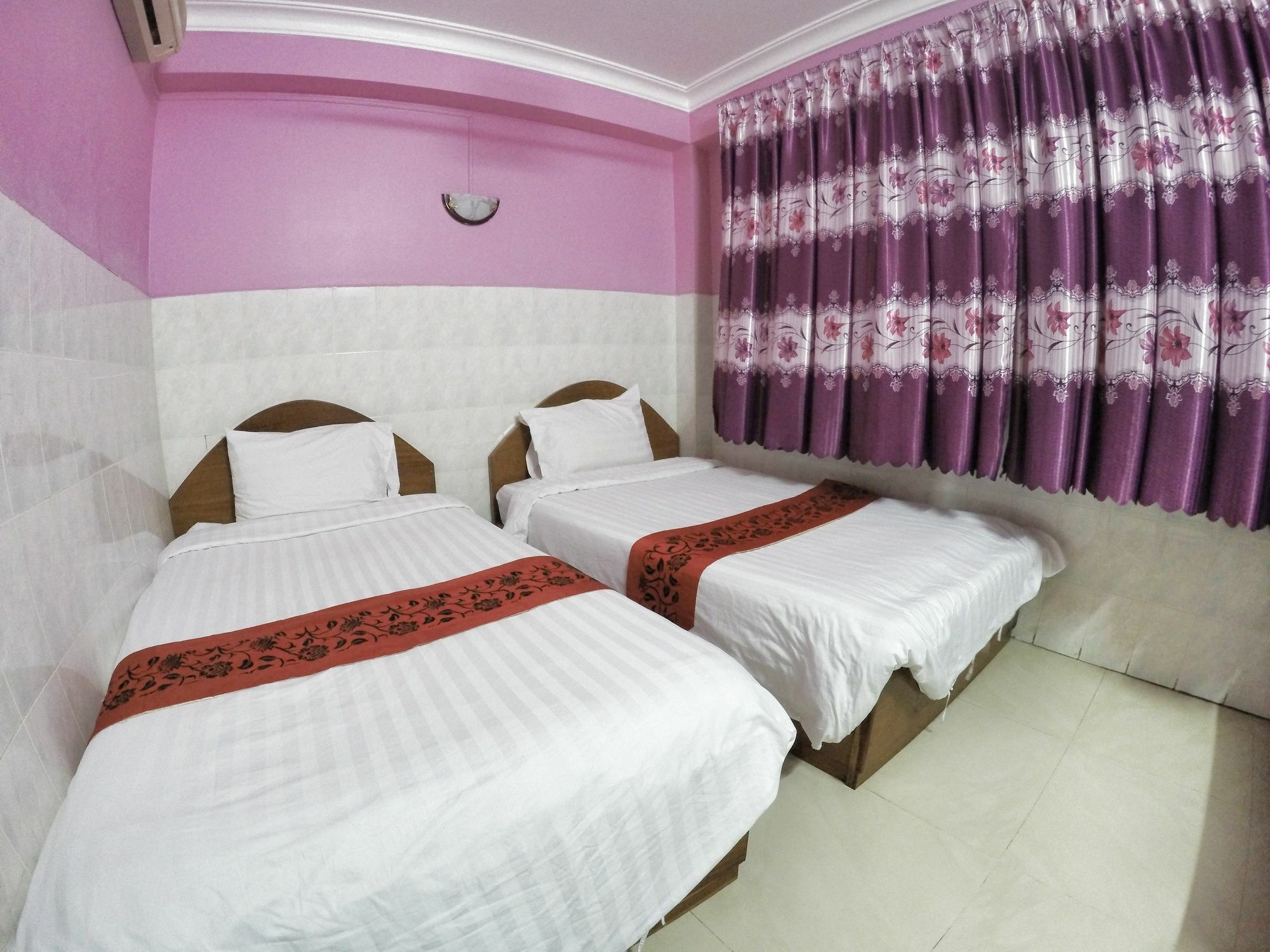 פנום פן Capitol 3 Guesthouse מראה חיצוני תמונה